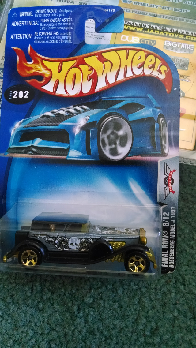 Duesenberg Model J, 1931 - Final Run toy car collectible - Main Image 2