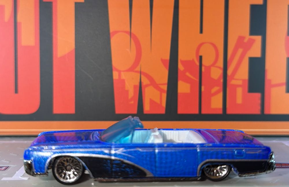 Lincoln Continental Convertible, 1964 - Hippie Mobiles toy car collectible - Main Image 2