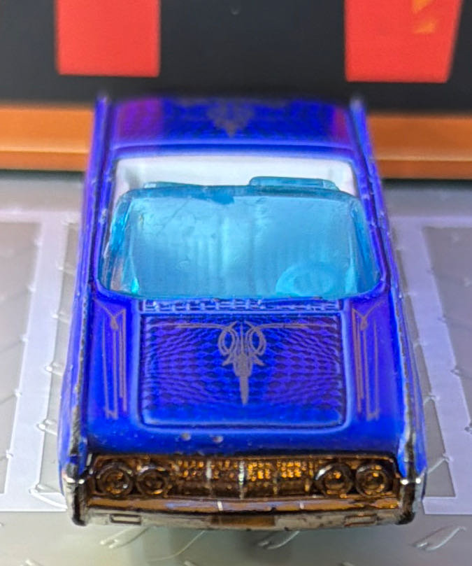 Lincoln Continental Convertible, 1964 - Hippie Mobiles toy car collectible - Main Image 3