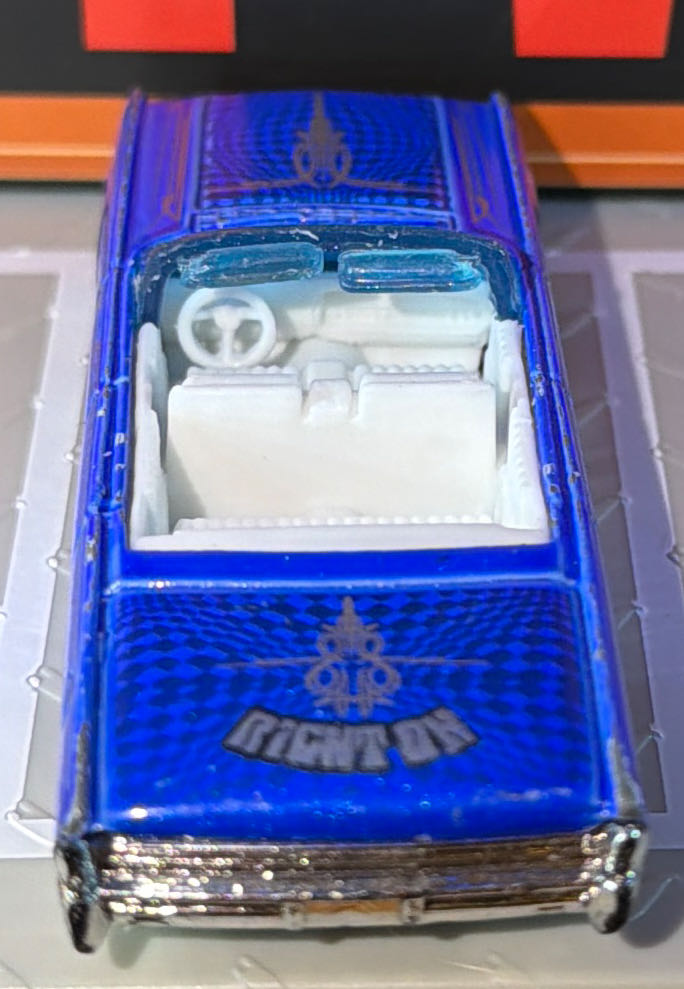 Lincoln Continental Convertible, 1964 - Hippie Mobiles toy car collectible - Main Image 4