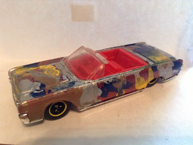 Lincoln Continental Convertible, 1964  toy car collectible - Main Image 2