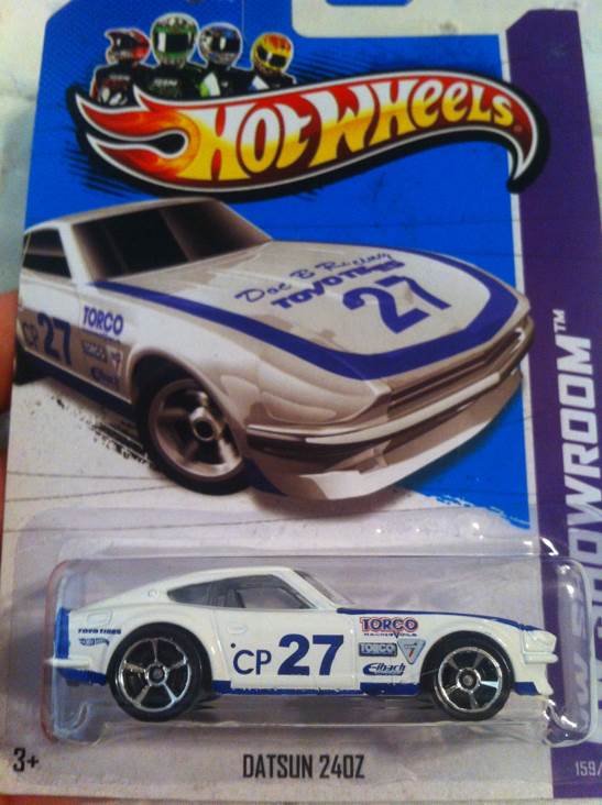 1972 Datsun 240Z - HW Showroom: Asphalt Assault toy car collectible - Main Image 2