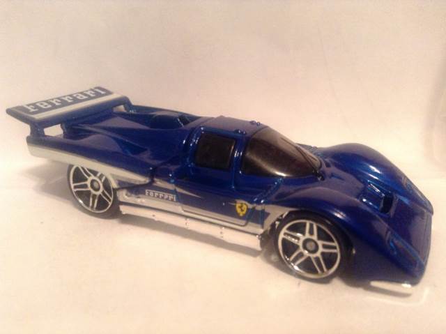Ferrari 512M - HW Special Features toy car collectible - Main Image 1