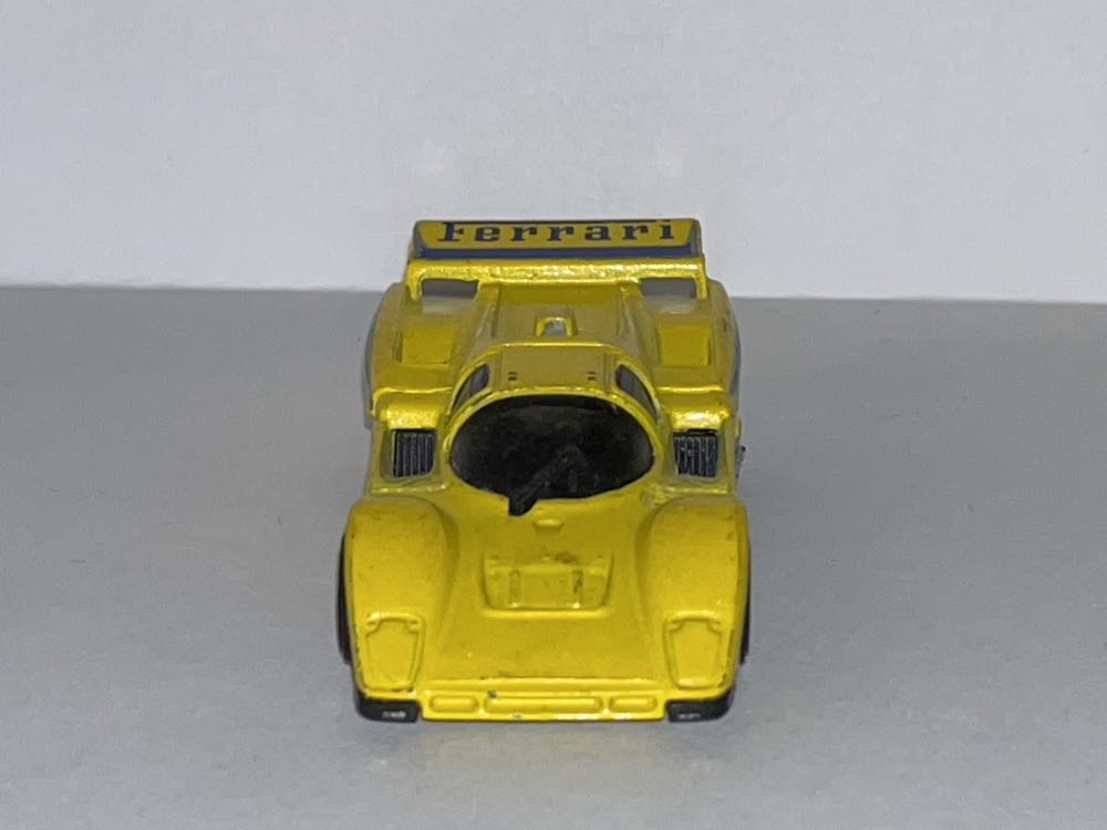 Ferrari 512M - HW Special Features toy car collectible - Main Image 4