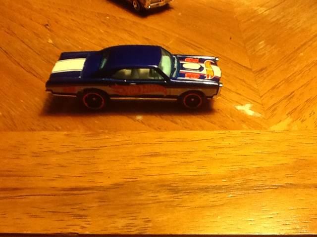 ’67 Pontiac Gto - ’17 Muscle Mania toy car collectible - Main Image 2