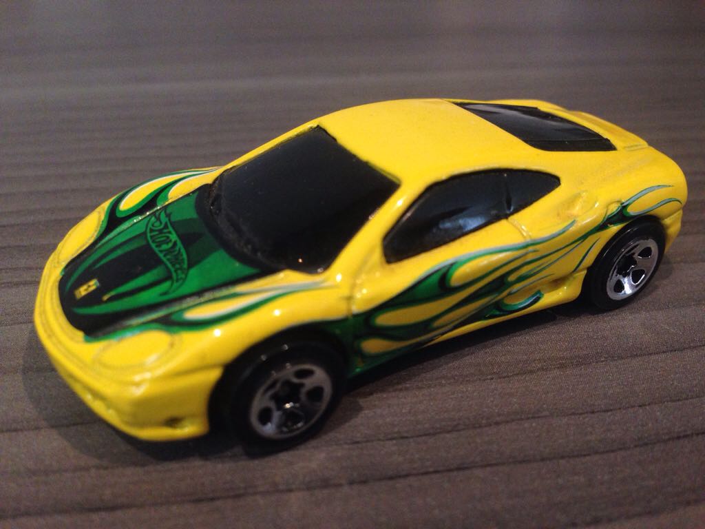 Ferrari 360 Modena - Yellow/ Green Graphics - Ferrari Heat toy car collectible - Main Image 2
