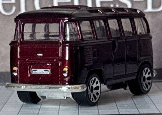 VW Transporter - MBX Superfast toy car collectible - Main Image 3