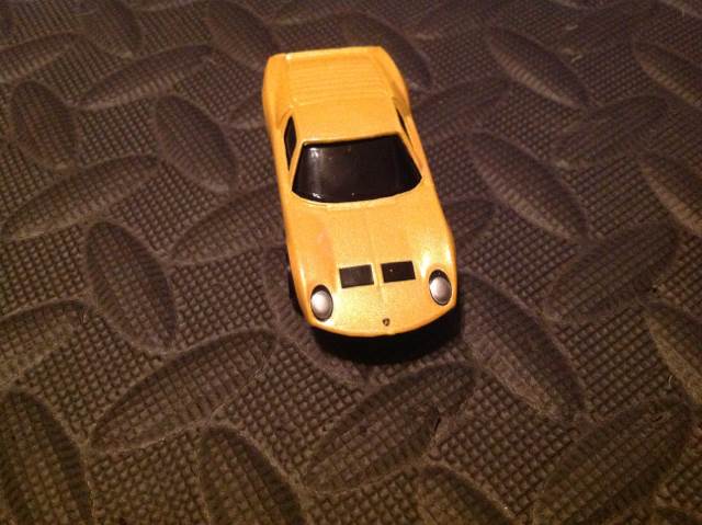 Lamborghini Miura  toy car collectible - Main Image 2