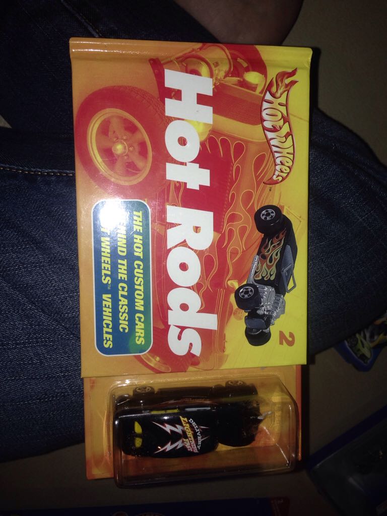 Fat Fendered ‘40  toy car collectible - Main Image 2