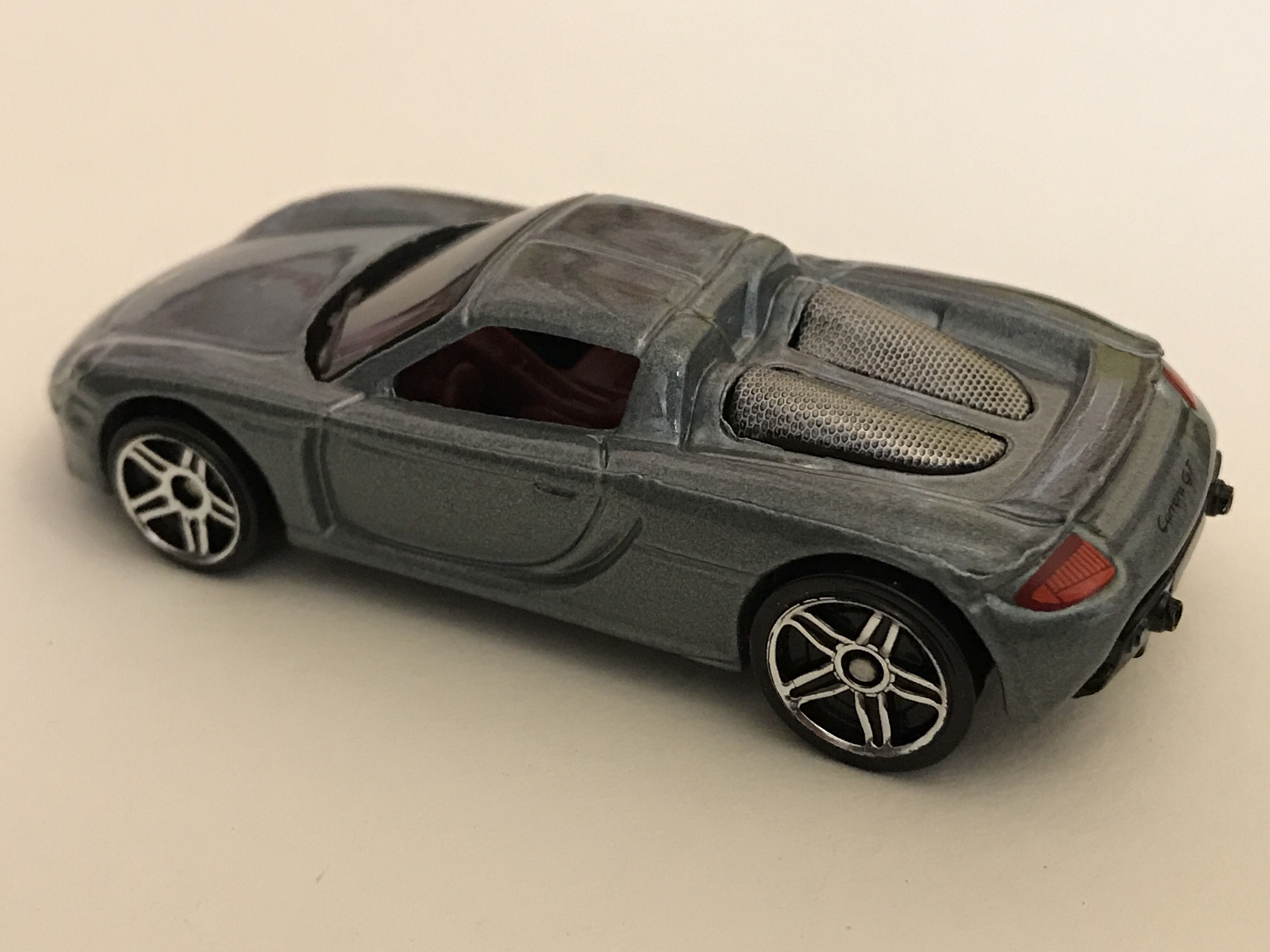 Porsche Carrera GT - Dream Garage ’09 toy car collectible - Main Image 2
