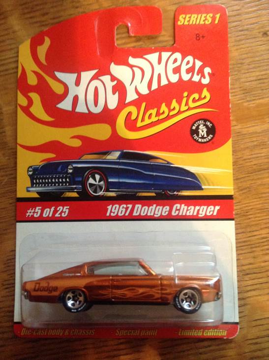 Dodge Charger, 1967  toy car collectible - Main Image 1