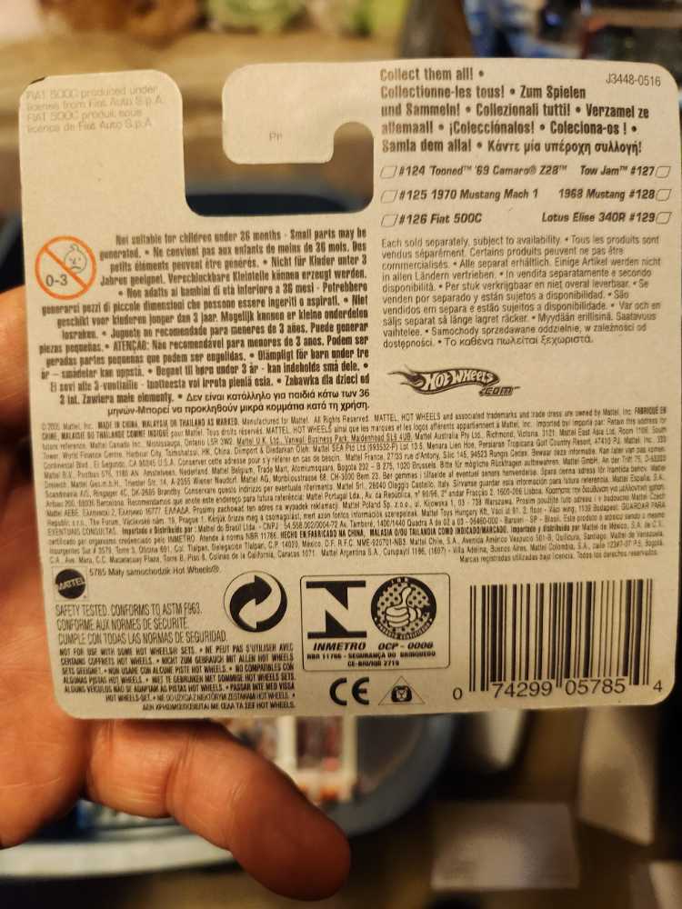 Fiat 500C - Mattel Wheels toy car collectible - Main Image 3