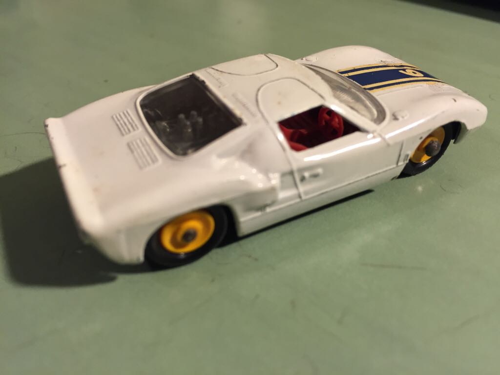 41C - Ford GT40 - 1-75 Regular Wheels toy car collectible - Main Image 2