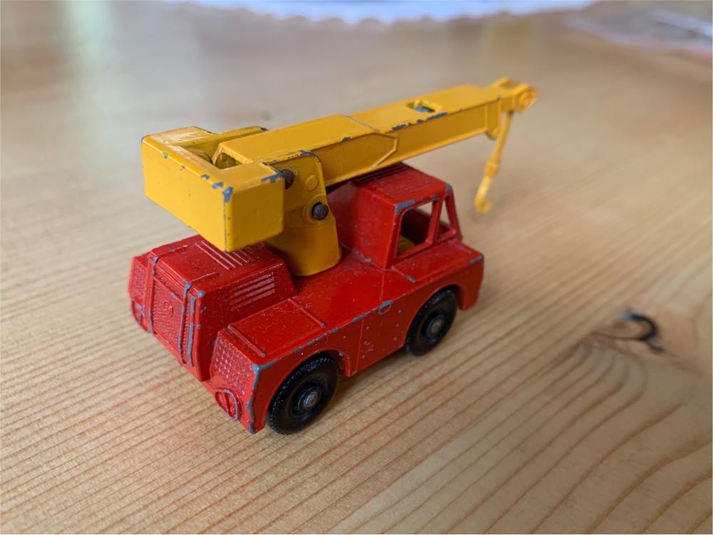 42 Iron Fairy Crane - Matchbox 75 RW toy car collectible - Main Image 3