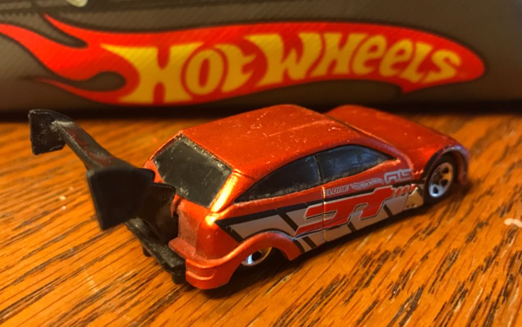 2000 Ford Focus (2001) - Night Breed 5-Pack toy car collectible - Main Image 2