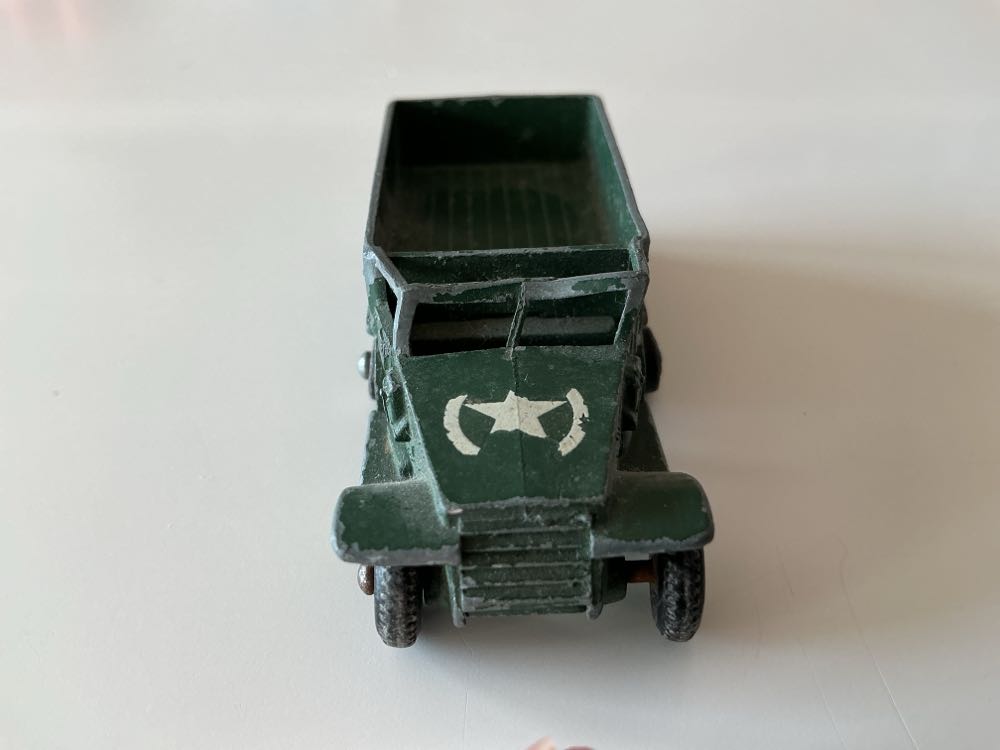 49A - M3 Personnel Carrier - 1-75 Regular Wheels toy car collectible - Main Image 3