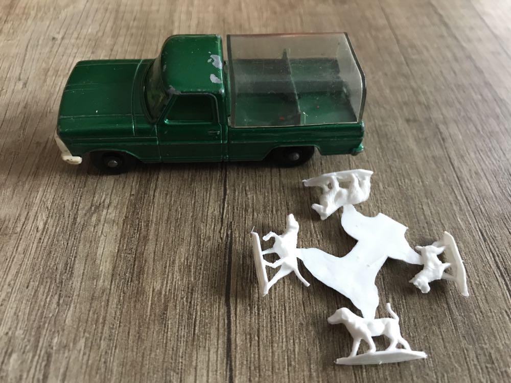 Loose Ford Kennel Truck - Matchbox 1-75 Regular Wheels toy car collectible - Main Image 2