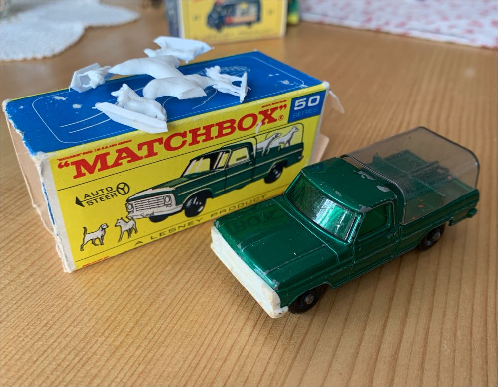 Loose Ford Kennel Truck - Matchbox 1-75 Regular Wheels toy car collectible - Main Image 3