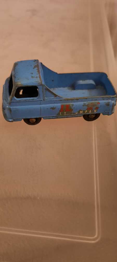 60A - Morris J2 Pickup - 1-75 Regular Wheels toy car collectible - Main Image 3