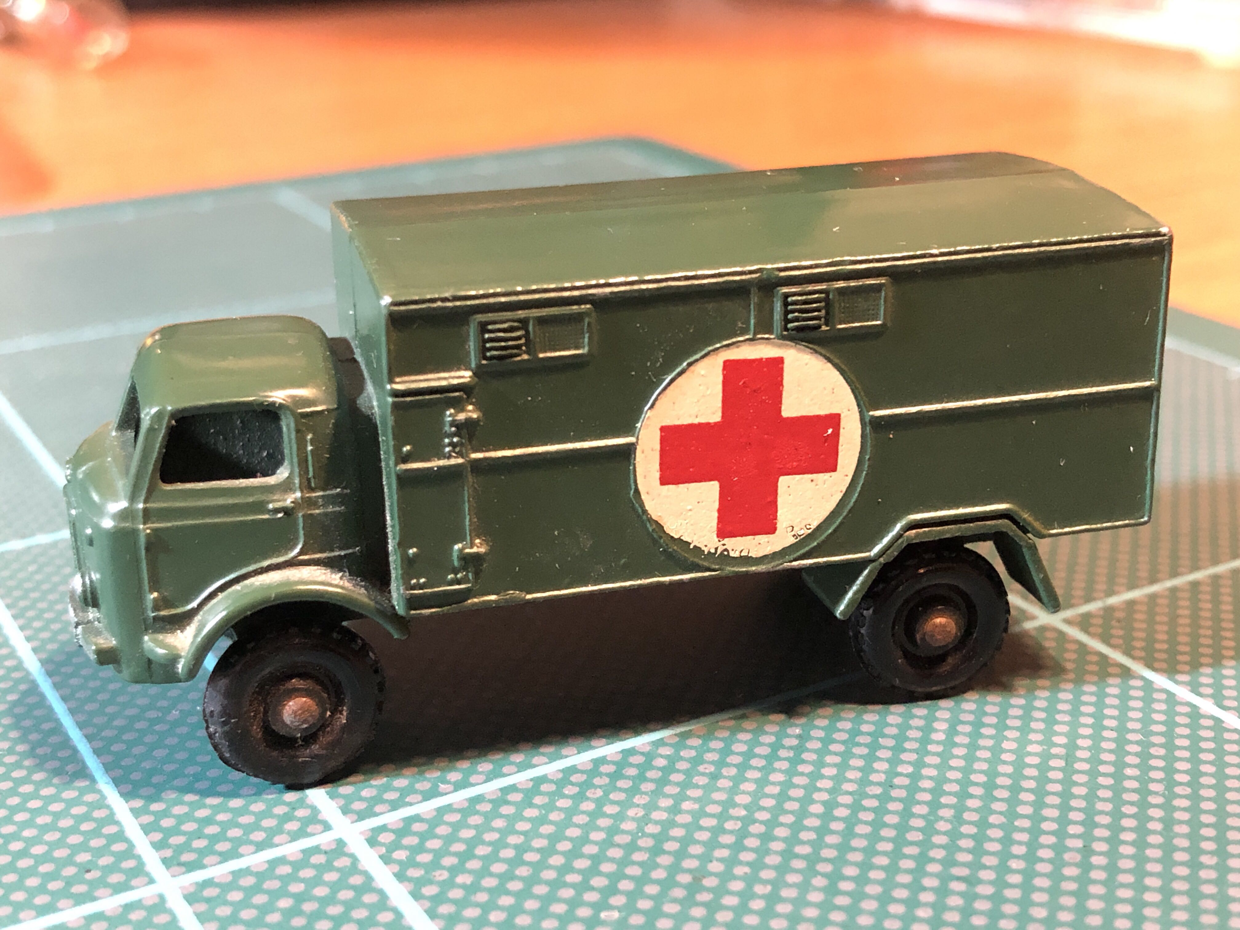 63A - Ford 3 Ton 4x4 Army Service Ambulance - 1-75 Regular Wheels toy car collectible - Main Image 2