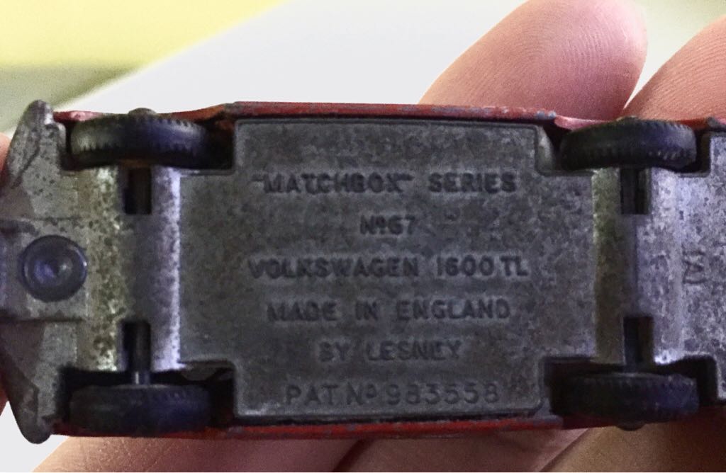Volkswagen 1600TL - Matchbox 75 RW toy car collectible - Main Image 2