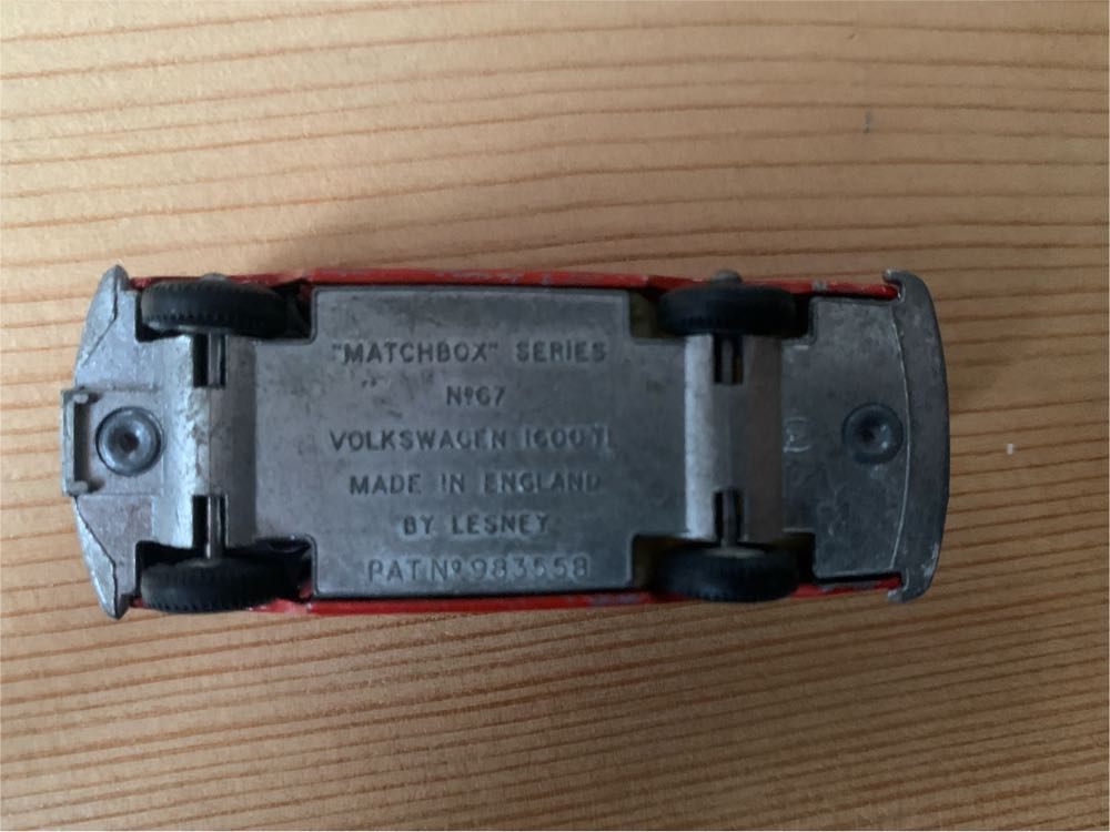 Volkswagen 1600TL - Matchbox 75 RW toy car collectible - Main Image 4