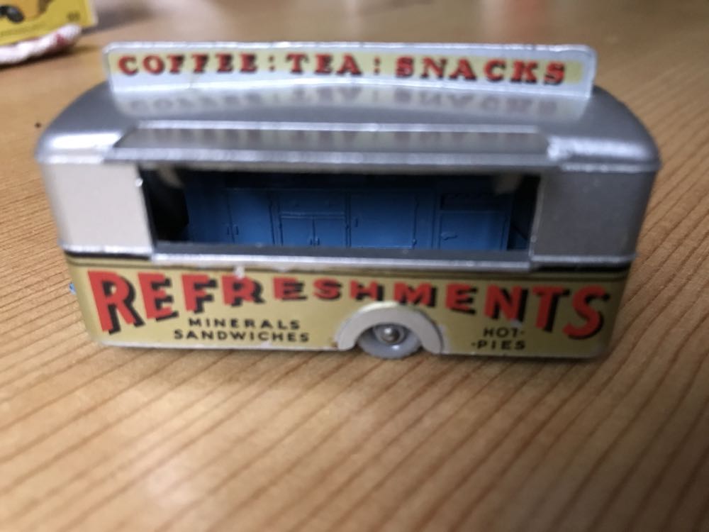 74A - Mobile Canteen - 1-75 Regular Wheels toy car collectible - Main Image 3