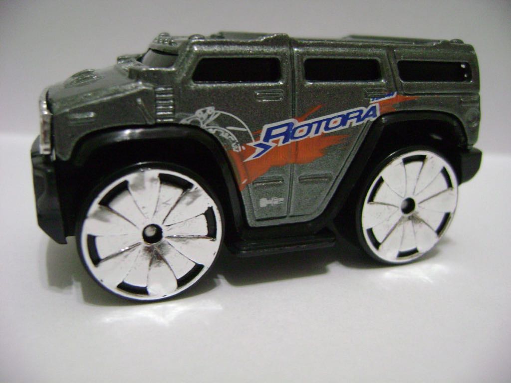 Hot Wheels - Hummer H2 - Hummer Series toy car collectible - Main Image 2