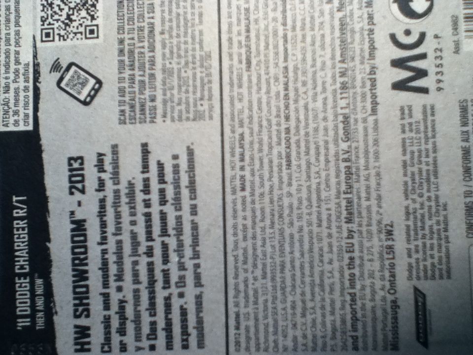 Dodge Charger R/T, 2011 - HW Showroom toy car collectible - Main Image 2