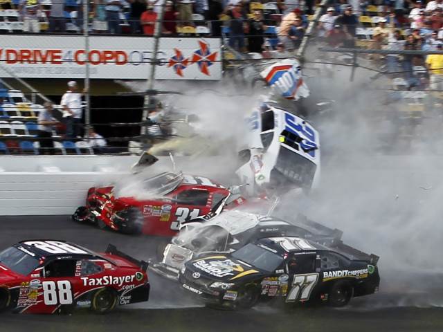 nascar 88 NATIONAL GUARD - DayTona 500 toy car collectible - Main Image 2