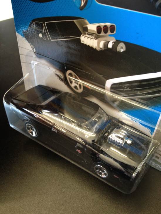 Dodge Charger R/T - HW City - Street Power ’13 toy car collectible - Main Image 2