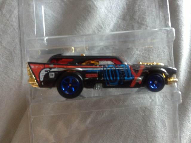 ’55 Chevy Blue/White