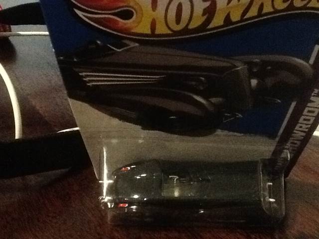 Custom Cadillac Feetwood - X1635-07A3 toy car collectible - Main Image 2