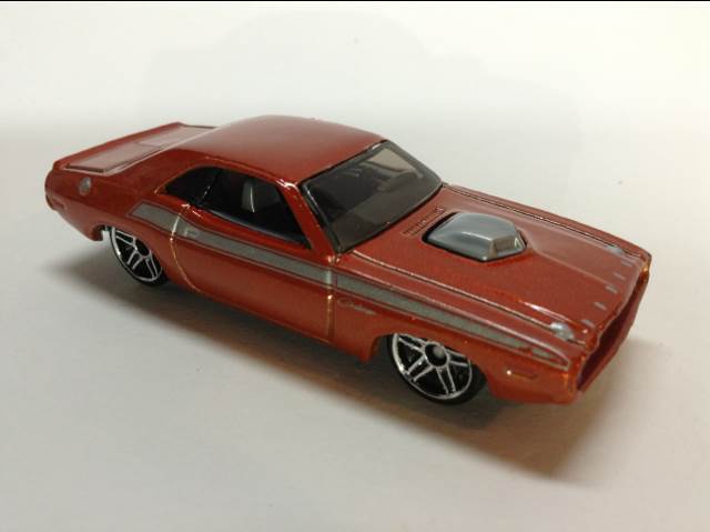 71 Dodge Challenger  toy car collectible - Main Image 1