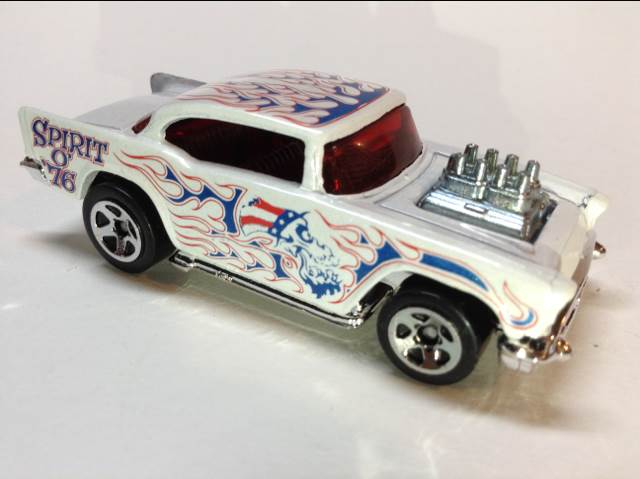 Muscle Machines ’54 Nash Metropolitan