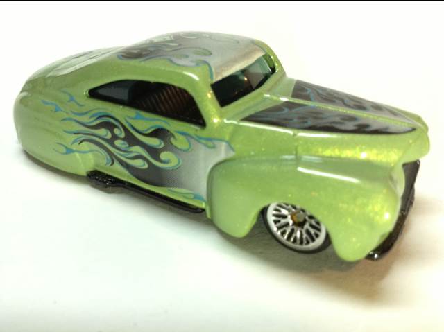 Hotwheels ’69 Corvette Yellow