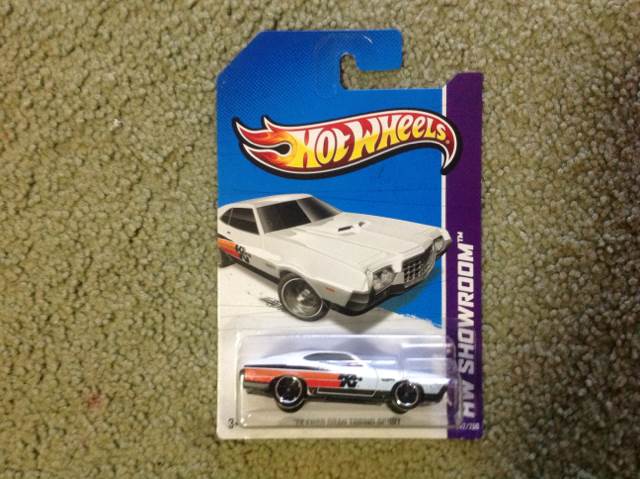 72 Ford Gran Torino Sport - HW Showroom toy car collectible - Main Image 1