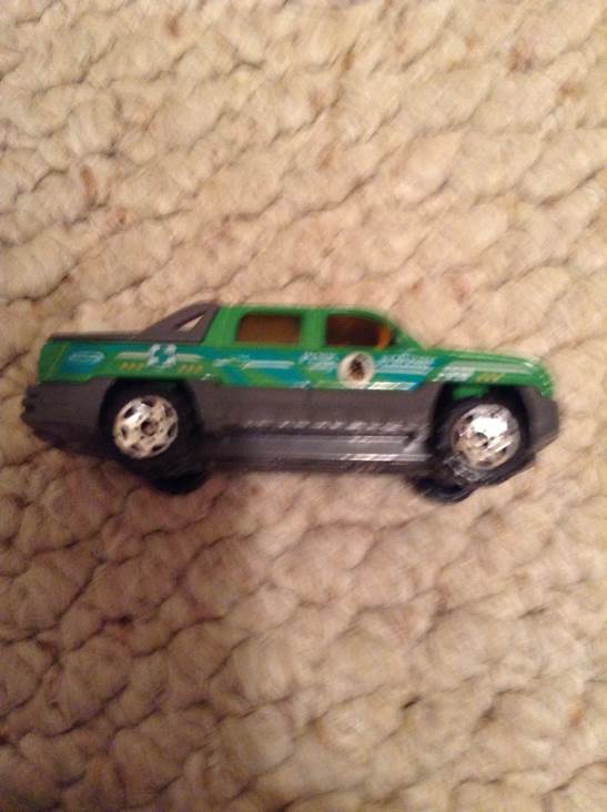 Matchbox Chevy Avalanche - TM GM toy car collectible - Main Image 1