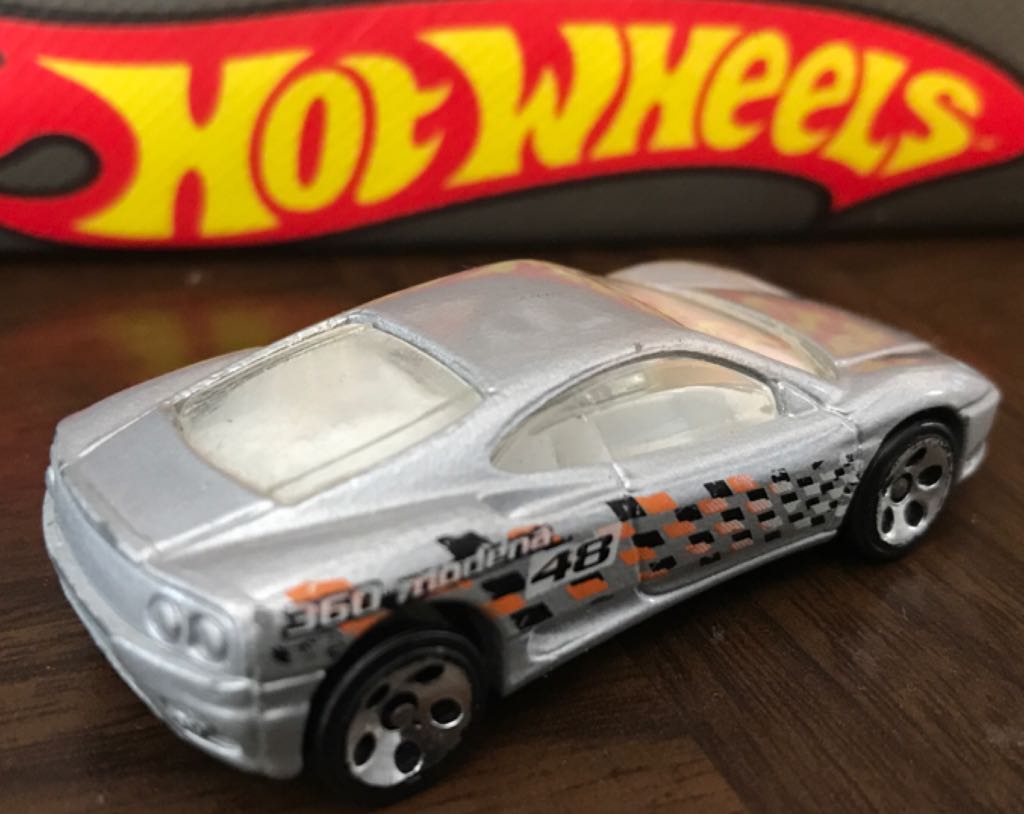 Loose 360 Modena - World Racers 2 5-Pack toy car collectible - Main Image 2