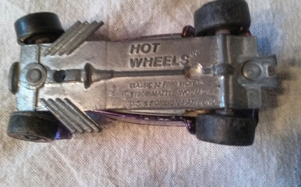 Classic 32 Ford Vicky - Redline toy car collectible - Main Image 2