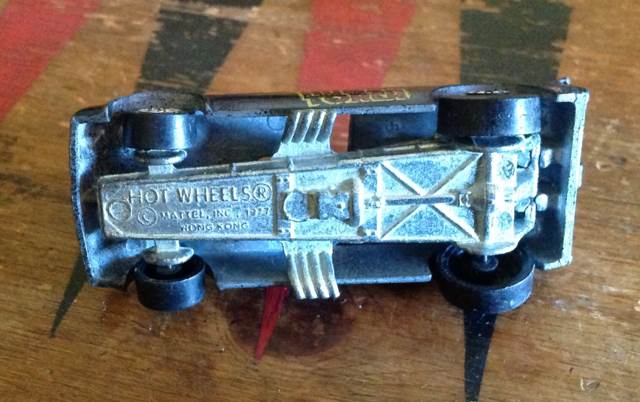 Human Torch - The Heroes toy car collectible - Main Image 2