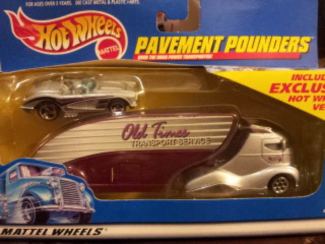 Pavement Pounders - HW Pavement Pounders toy car collectible - Main Image 1