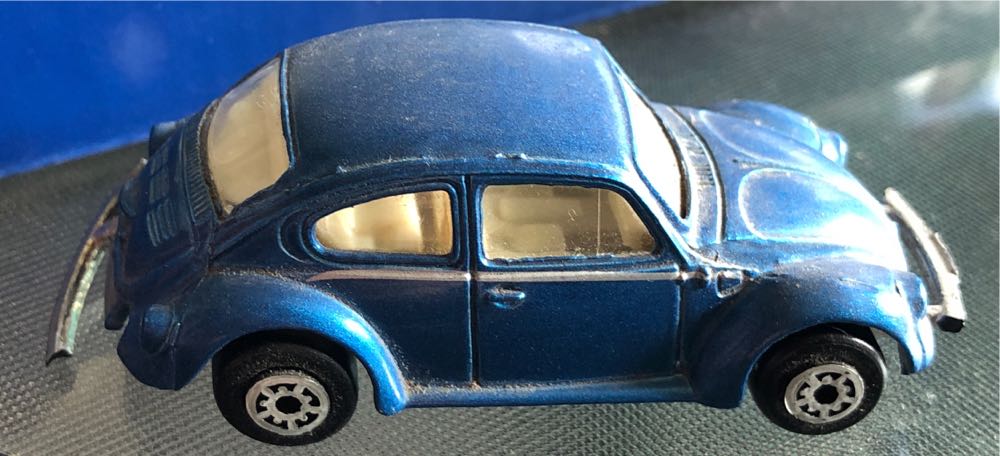 Volkswagen 1300 Blue Beetle - 10 toy car collectible - Main Image 2