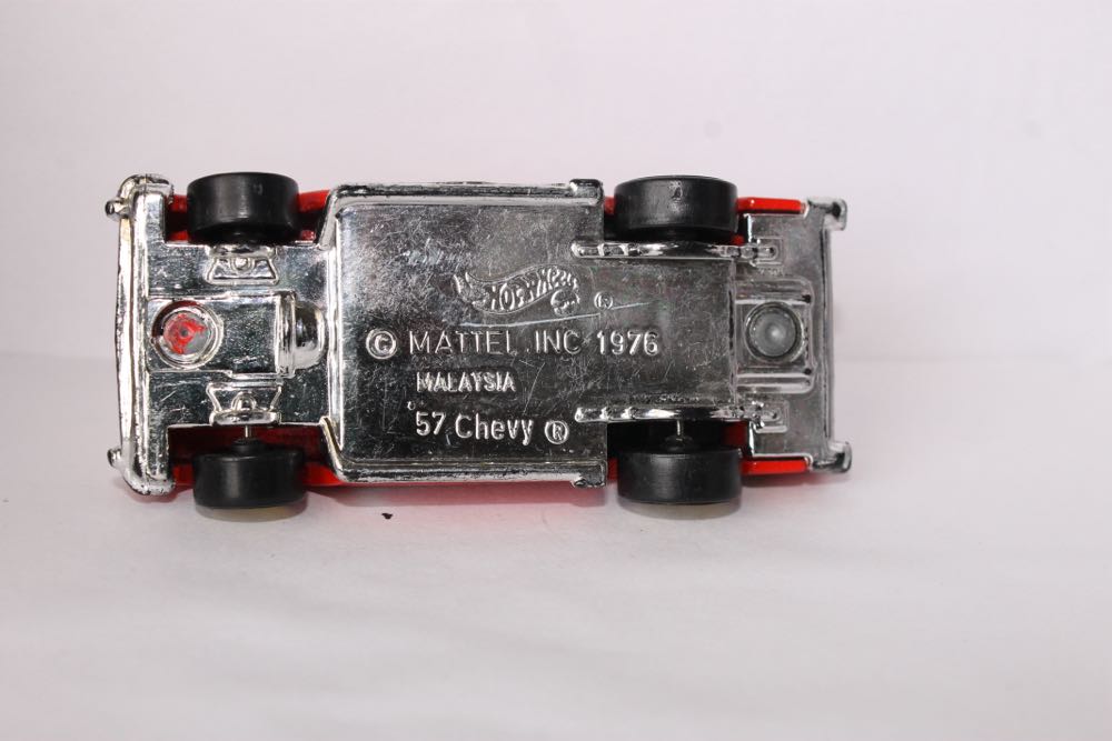 ‘57 Chevy - Mainline toy car collectible - Main Image 4