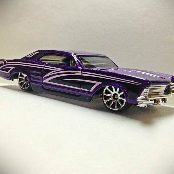 Buick Rivera 64 - HW toy car collectible - Main Image 1