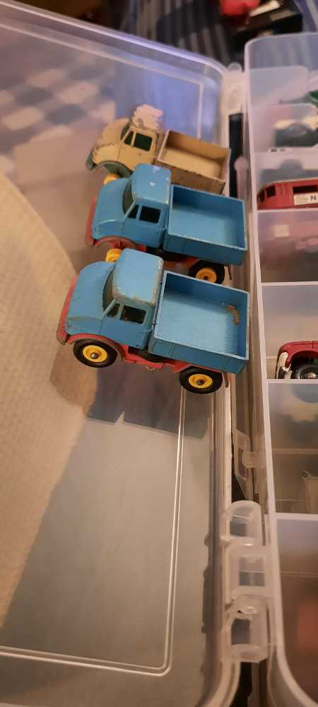 49 Mercedes Unimog 49B-3 - 1-75 Matchbox toy car collectible - Main Image 4