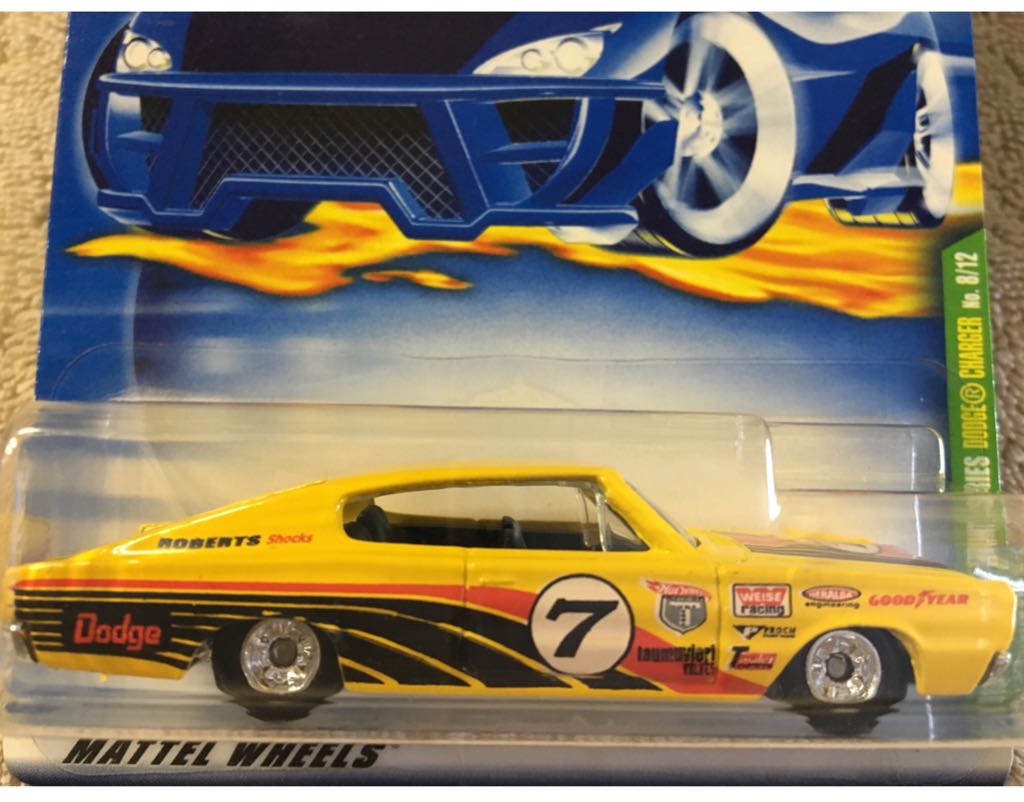 1967 Dodge Charger - Treasure Hunt toy car collectible - Main Image 2