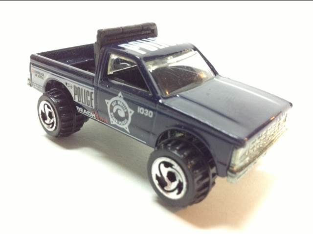 1982 S10 Pick-up  toy car collectible - Main Image 1