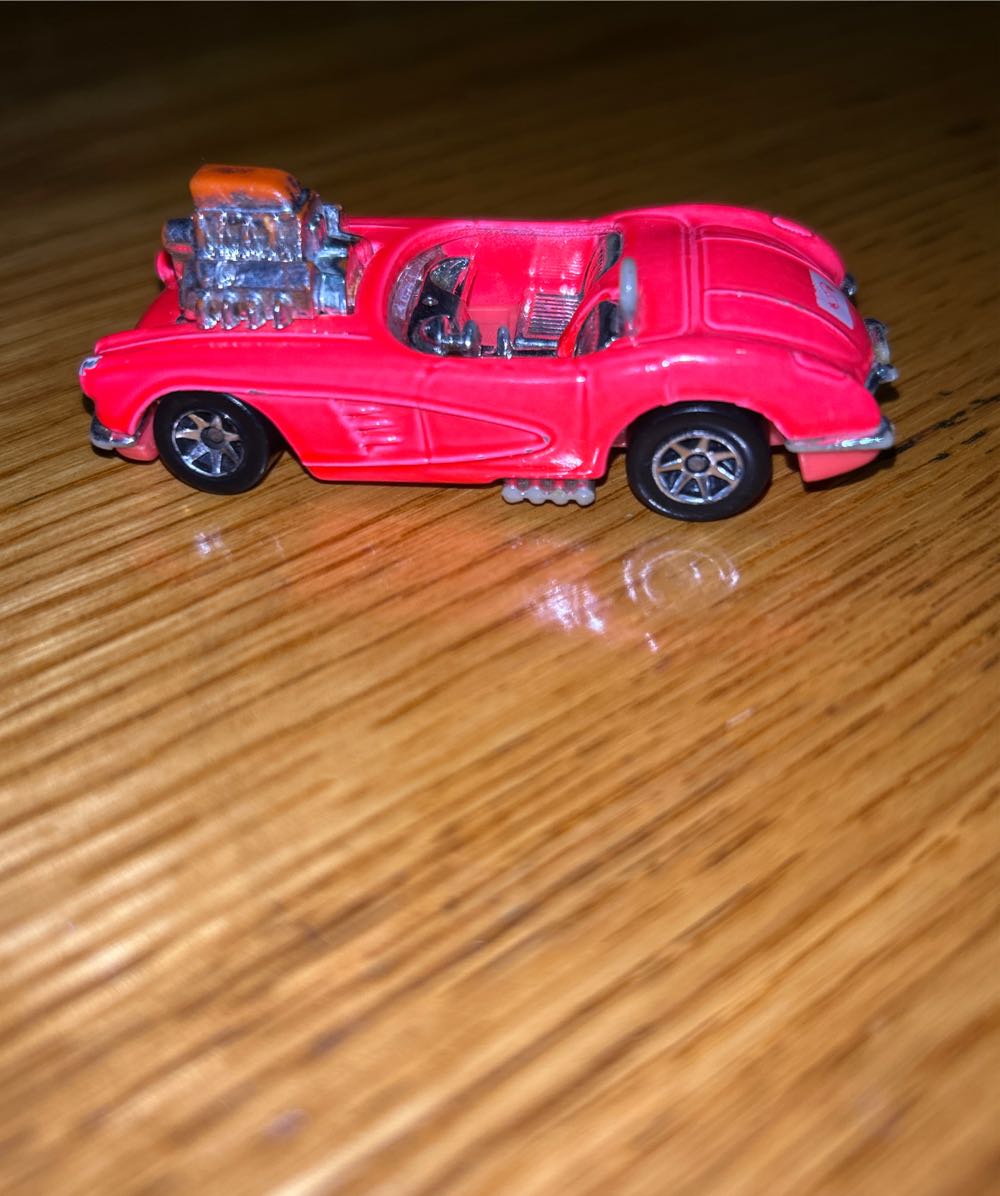 Corvette Coupe 1958 - 1995 Model Series toy car collectible - Main Image 2