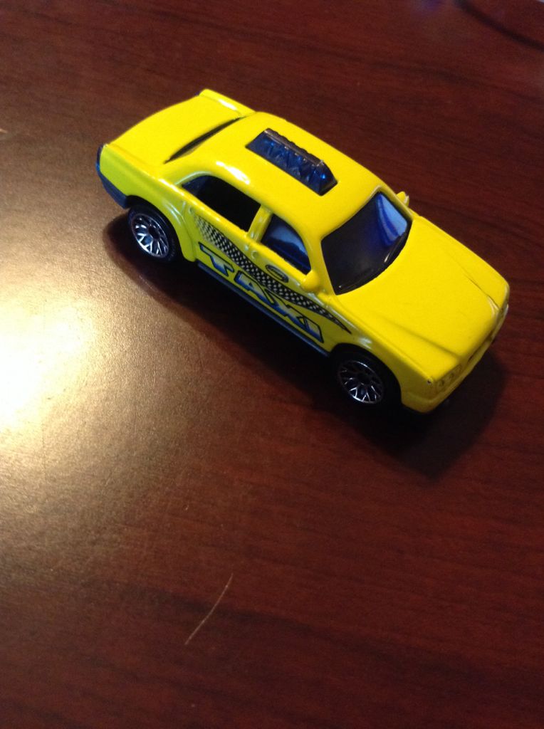 Taxi Cab - Hero City toy car collectible - Main Image 2